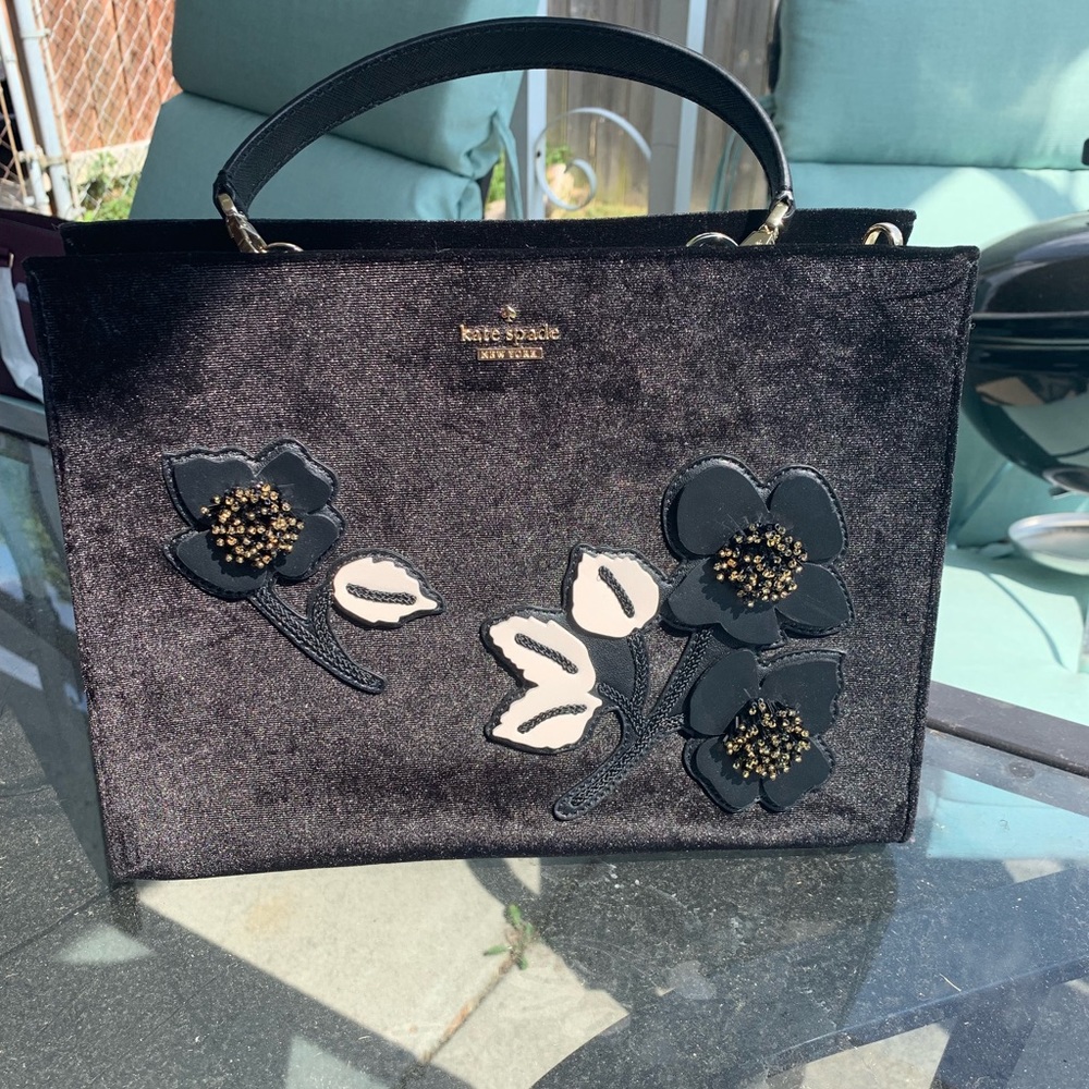 Holiday 2018 Black Velvet Satchel was $120 😱